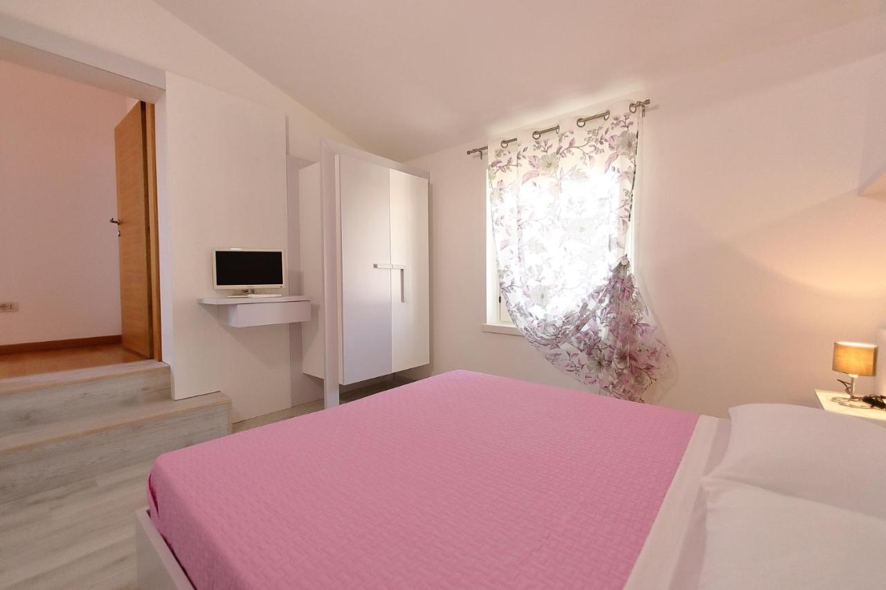 Villa Zarina - Up To 12 People Peschiera del Garda Zewnętrze zdjęcie